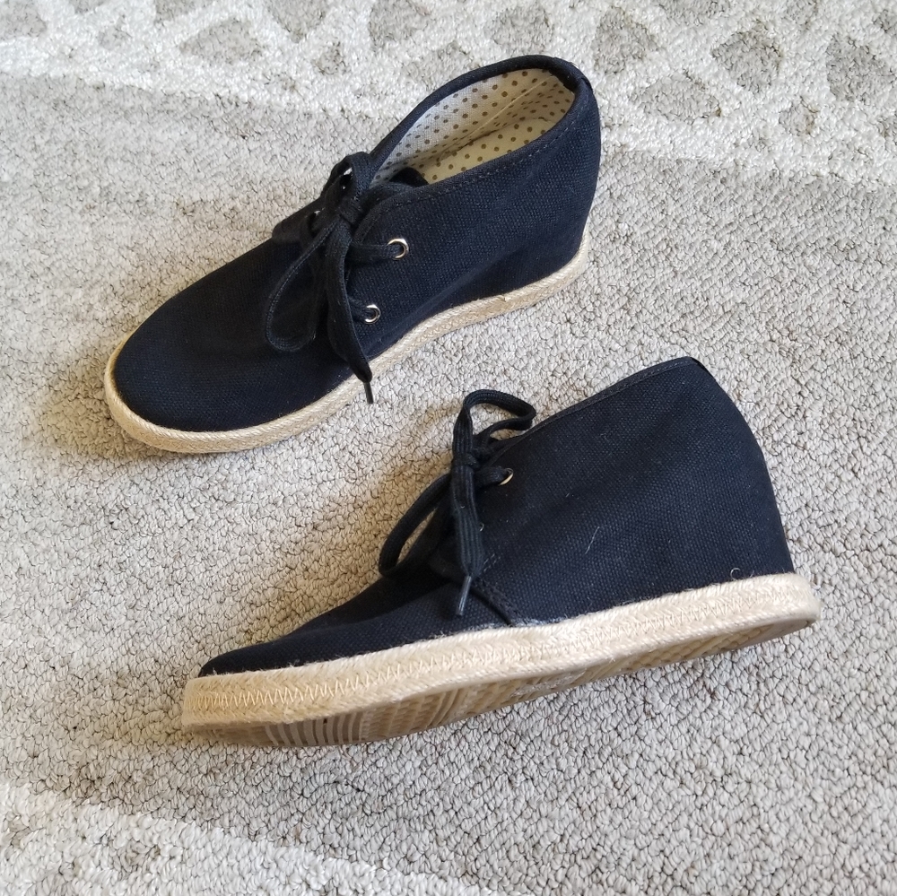 Aldo Hailadia Hidden-Wedge Canvas Shoes